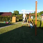 Wakacyjne Zacisze * Rusinowo (Slawno)